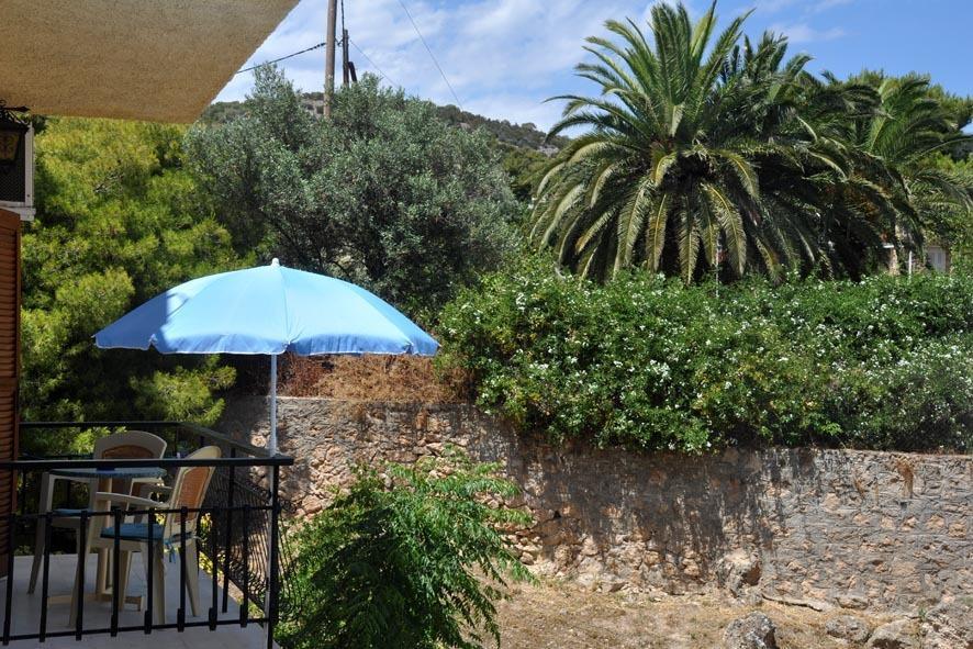 Artemis Rooms Agia Marina  Exteriör bild